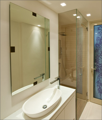 מראה לחדר אמבטיה DSC 9004